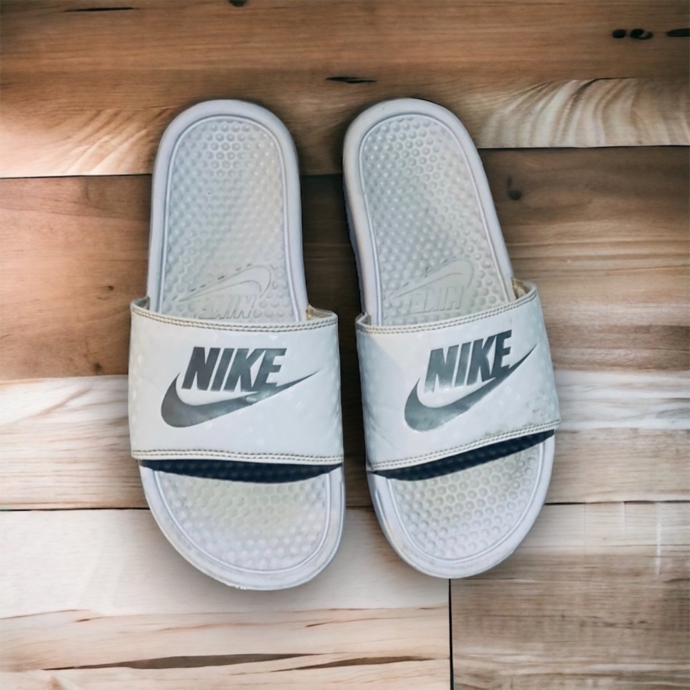 Nike Women's White Slip-On Slides / Sandals